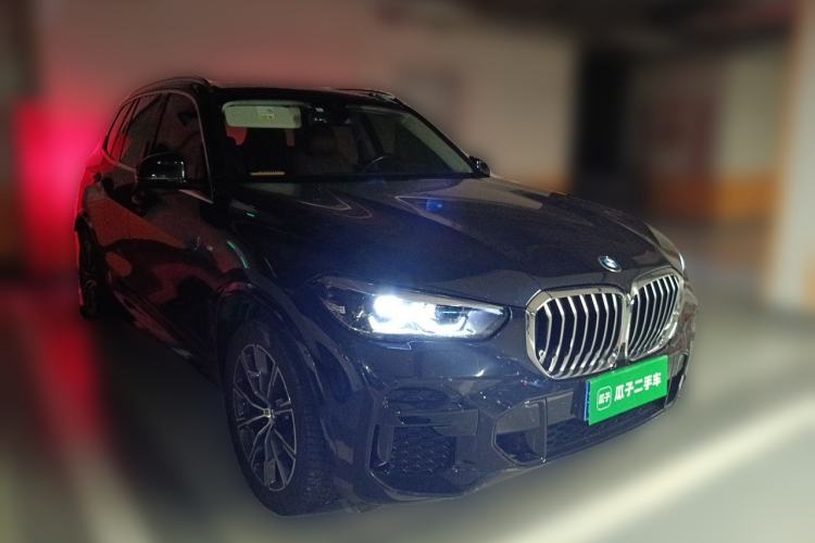 Used BMW X5 2021 Restyled xDrive30i M Sport Package Front Right 45 Deg