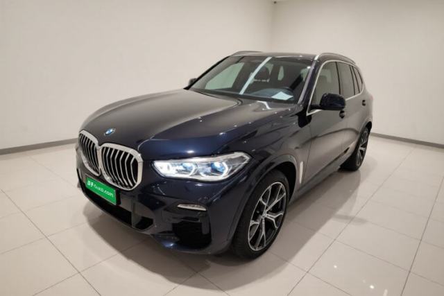 BMW X5 2021 xDrive40i Luxury Model with M Sport Package с пробегом