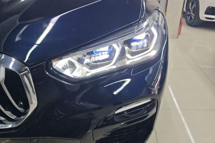 Used BMW X5 2021 Restyled xDrive40i Luxury Version M Sport Package Left Front Headlight