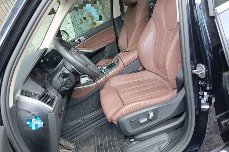 Used BMW X5 2021 xDrive30i M Sport Package Left Front Seat