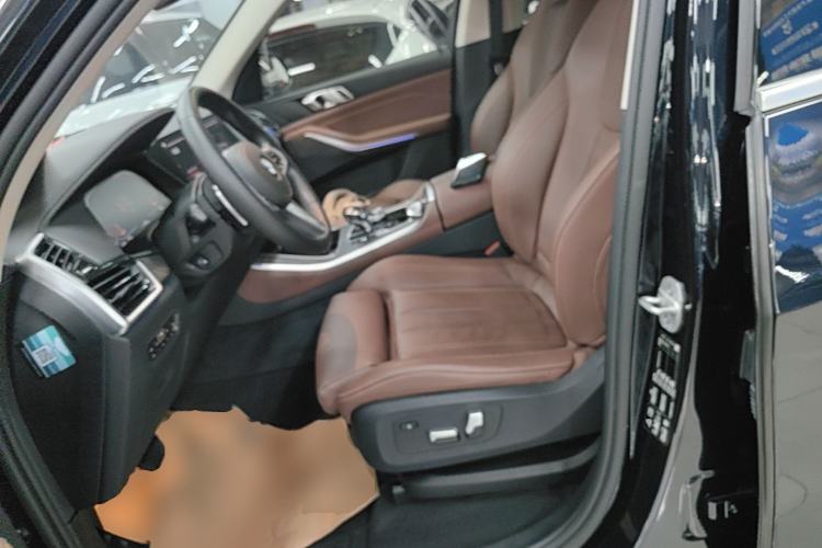 Used BMW X5 2021 xDrive30i M Sport Package Left Front Seat