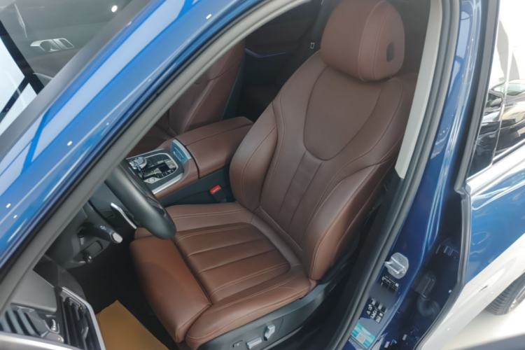 Used BMW X5 2021 xDrive30i M Sport Package Left Front Seat