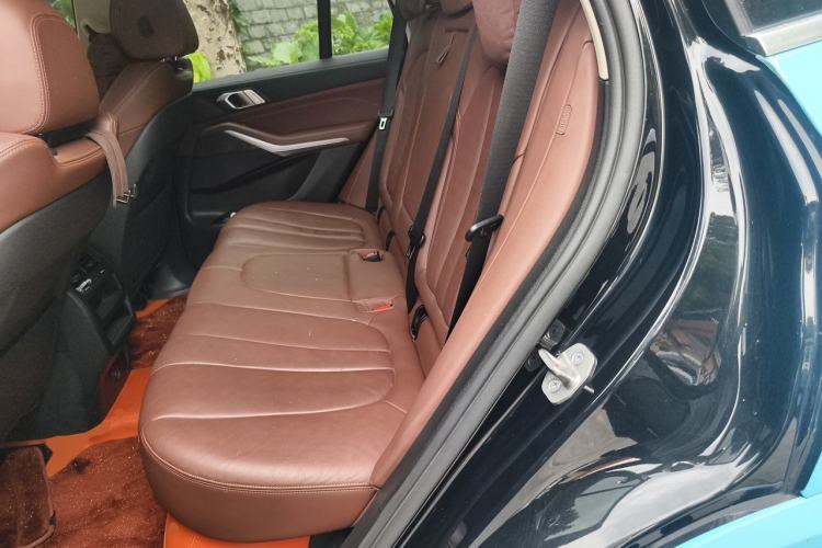 Used BMW X5 2021 xDrive30i M Sport Package Left Rear Seat