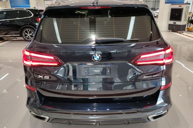 Used BMW X5 2021 xDrive40i Luxury Model with M Sport Package Rear