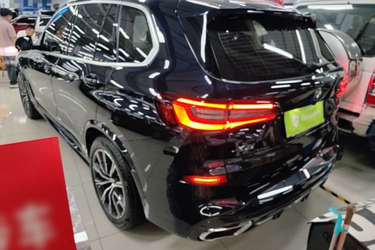 Used BMW X5 2021 xDrive30i M Sport Package Rear Left 45 Deg