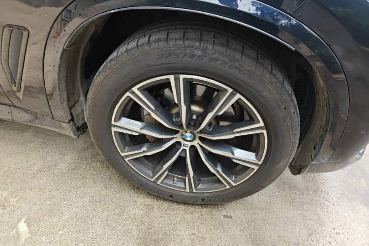 Used BMW X5  Right Front Wheel Hub