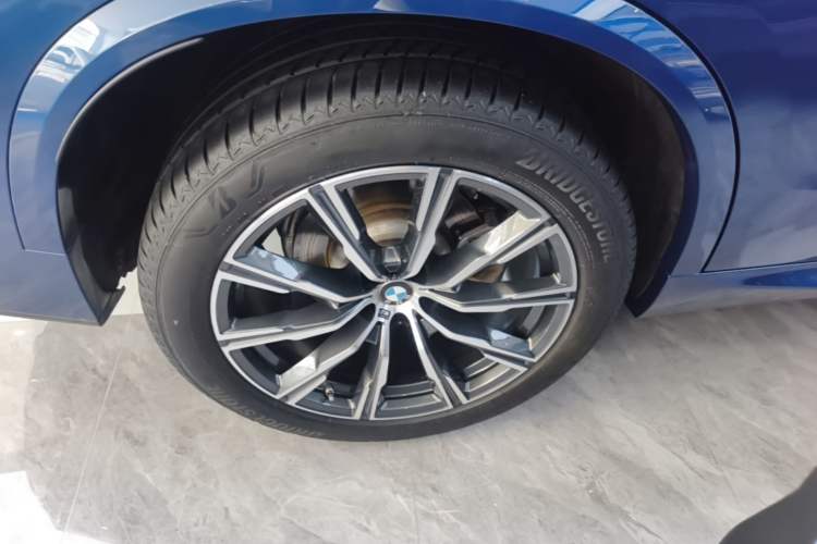 Used BMW X5 2021 xDrive30i M Sport Package Right Rear Wheel Hub