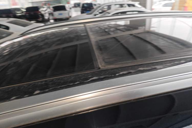 Used BMW X5 2021 xDrive40i Luxury Model with M Sport Package Roof