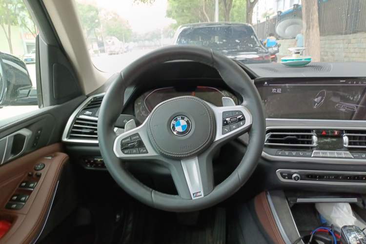 Used BMW X5 2021 xDrive30i M Sport Package Steering Wheel