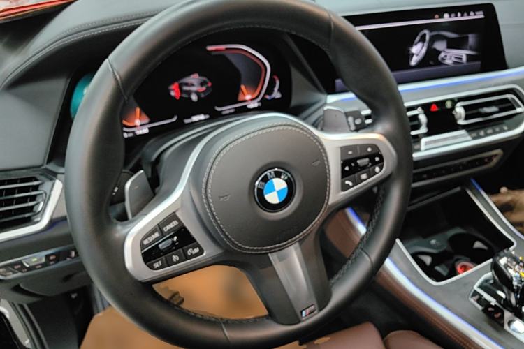 Used BMW X5 2021 xDrive30i M Sport Package Steering Wheel