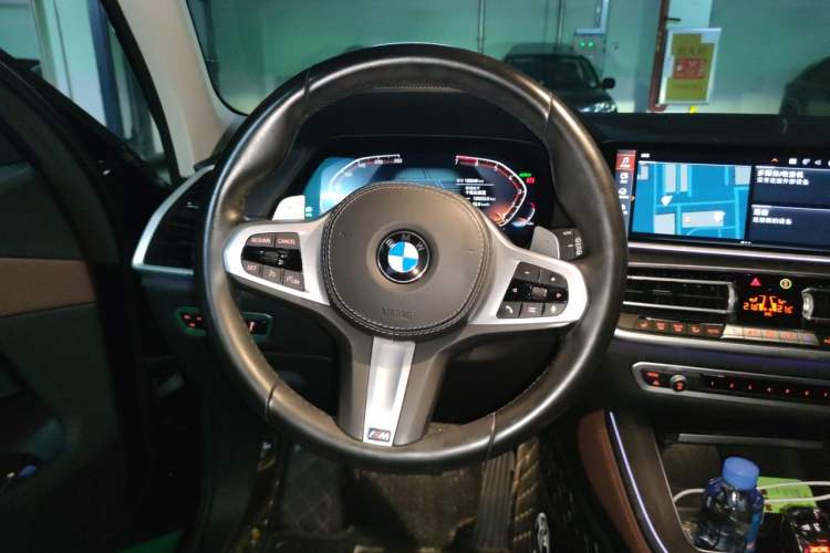 Used BMW X5 2021 Restyled xDrive30i M Sport Package Steering Wheel