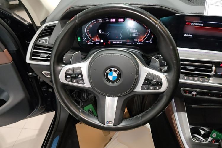 Used BMW X5 2021 xDrive40i Luxury Model with M Sport Package Steering Wheel