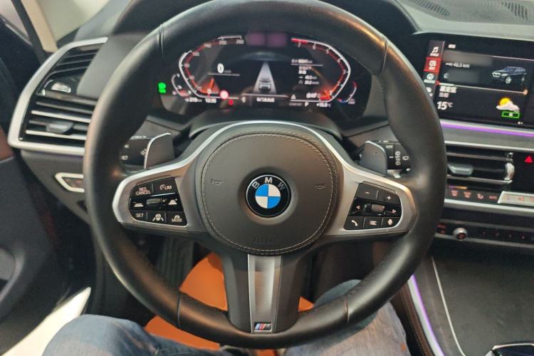 Used BMW X5 2021 Restyled xDrive40i Luxury Version M Sport Package Steering Wheel