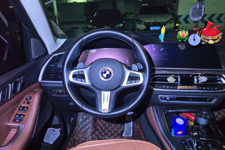 Used BMW X5 2021 xDrive30i M Sport Package Steering Wheel