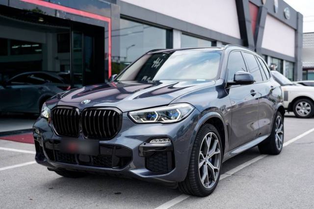 Used BMW X5 2021 xDrive40i Luxury Model with M Sport Package