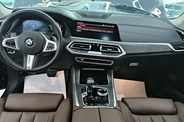Used BMW X5 2021 Restyled xDrive30i M Sport Package Audio And AC Panel