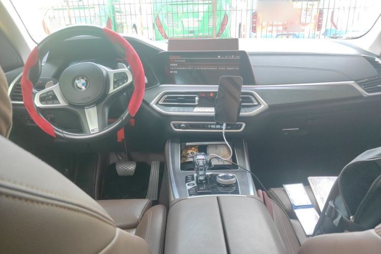 Used BMW X5 2021 xDrive30i M Sport Package Center Console