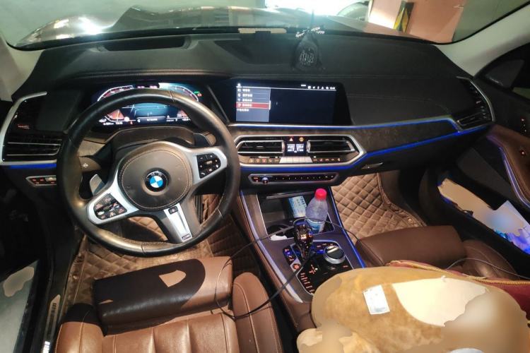 Used BMW X5 2021 Restyled xDrive40i Luxury Version M Sport Package Center Console