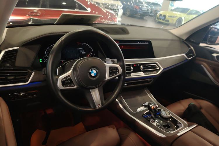 Used BMW X5 2021 Restyled xDrive40i M Sport Package Center Console