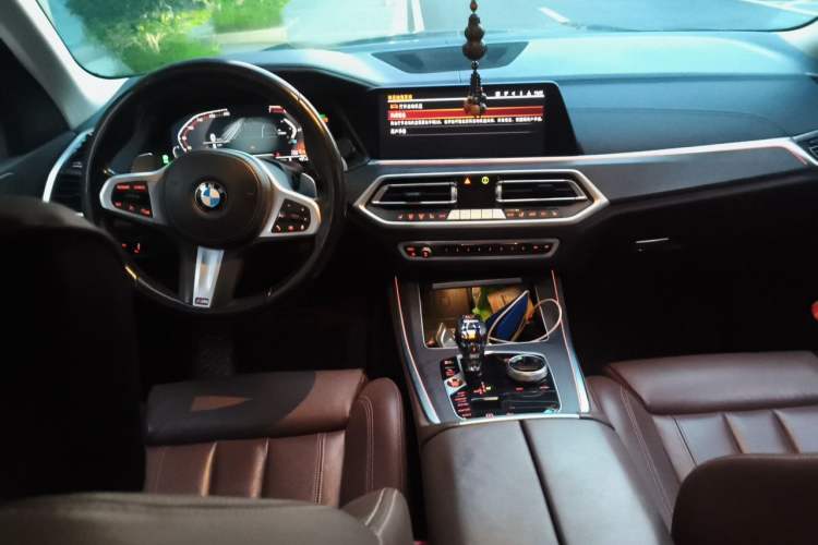 Used BMW X5 2021 xDrive30i M Sport Package Center Console