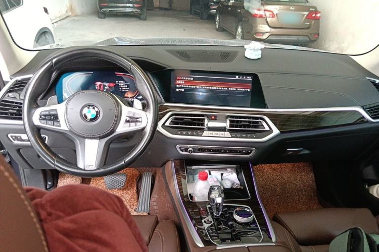 Used BMW X5 2021 xDrive30i M Sport Package Center Console