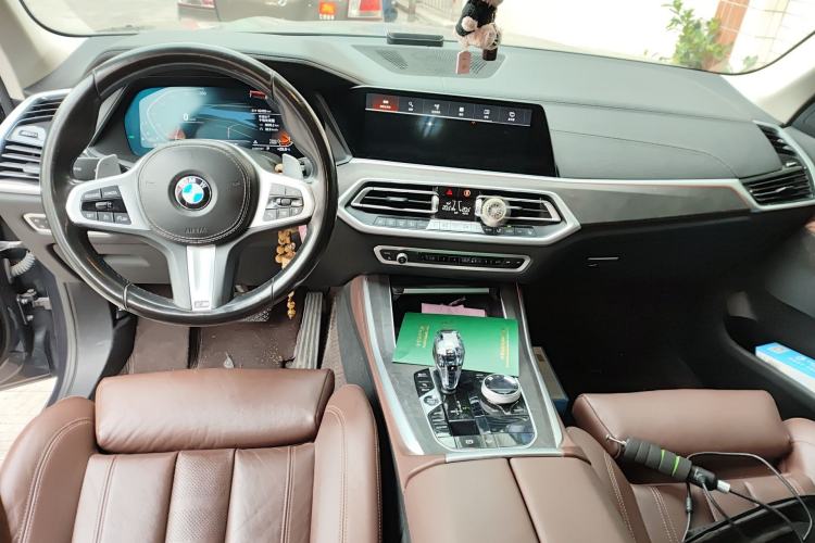 Used BMW X5 2021 xDrive30i M Sport Package Center Console