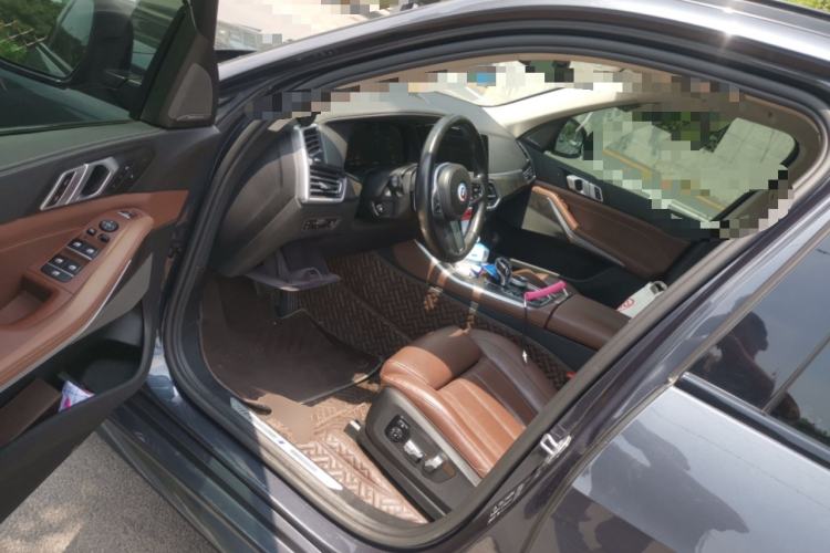 Used BMW X5 2021 xDrive40i Luxury Model with M Sport Package Driver Seat