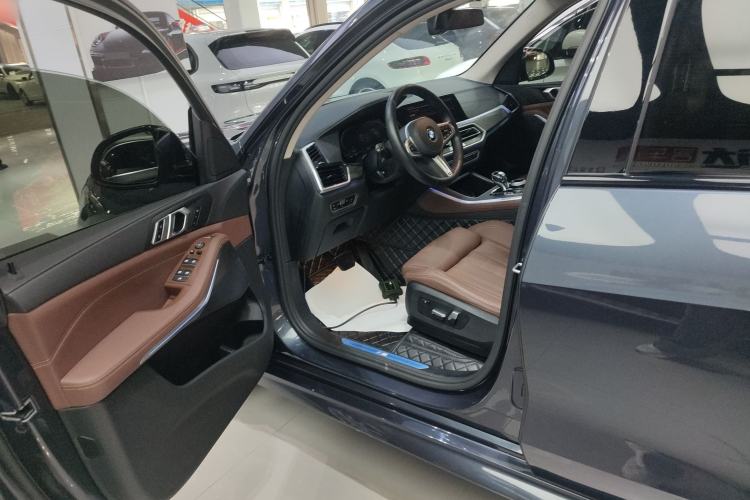 Used BMW X5 2021 xDrive30i M Sport Package Driver Seat