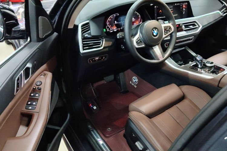 Used BMW X5 2021 xDrive40i M Sport Package Driver Seat