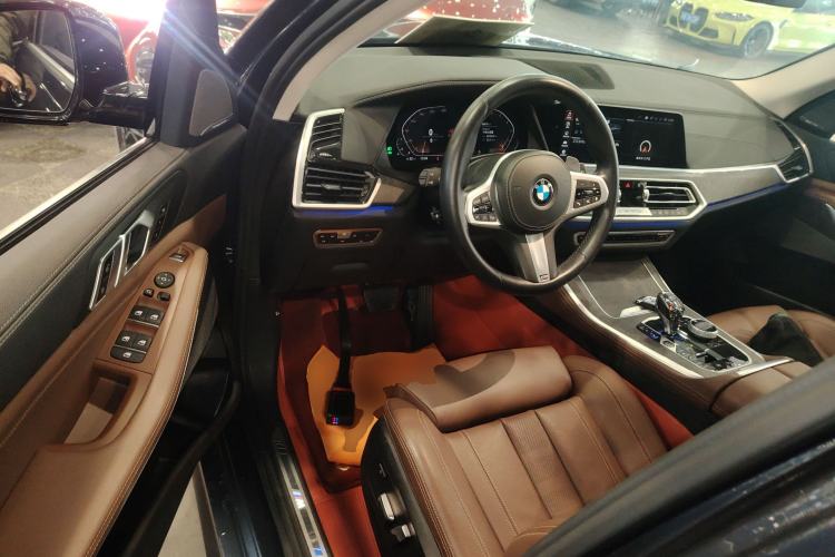 Used BMW X5 2021 Restyled xDrive40i M Sport Package Driver Seat