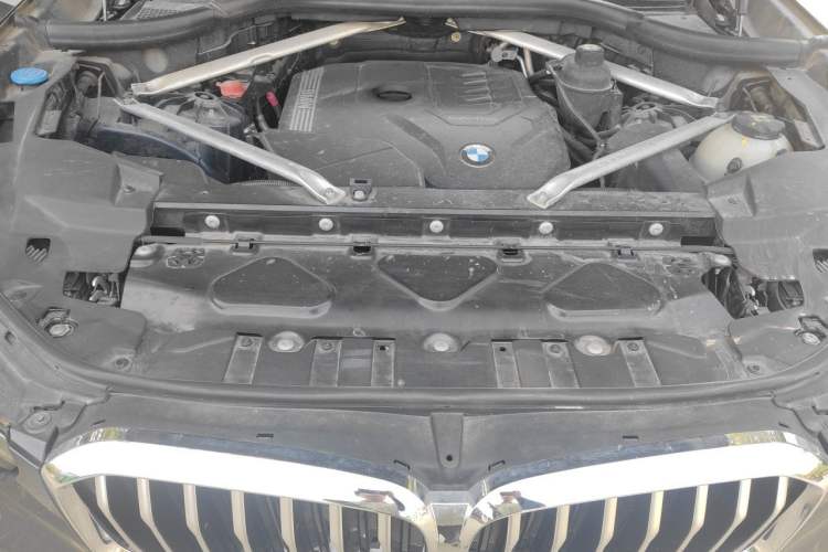 Used BMW X5 2021 xDrive30i M Sport Package Engine Bay