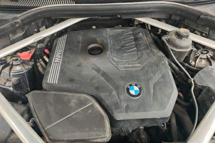 Used BMW X5 2021 xDrive30i M Sport Package Engine Bay