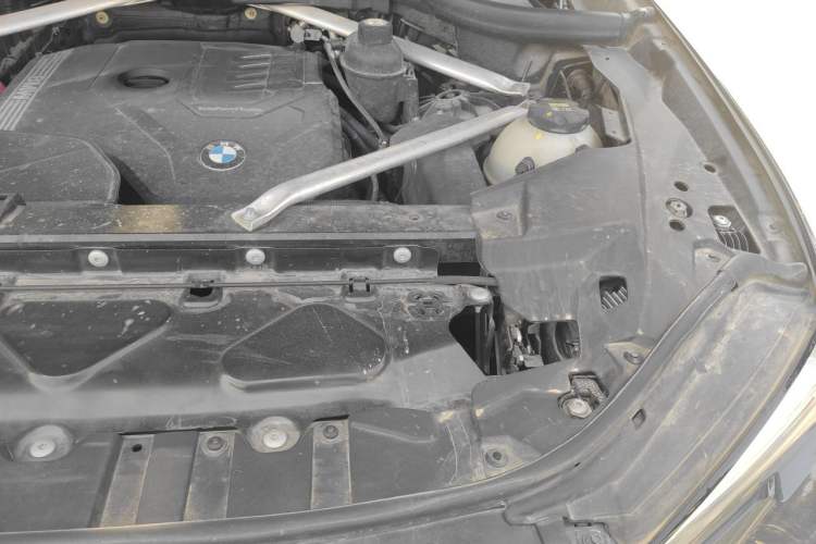 Used BMW X5 2021 xDrive30i M Sport Package Engine Bay Left