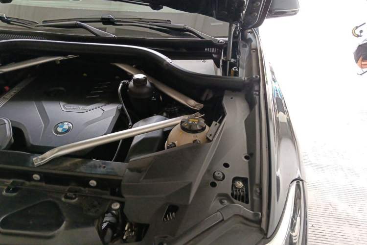 Used BMW X5 2021 xDrive30i M Sport Package Engine Bay Left