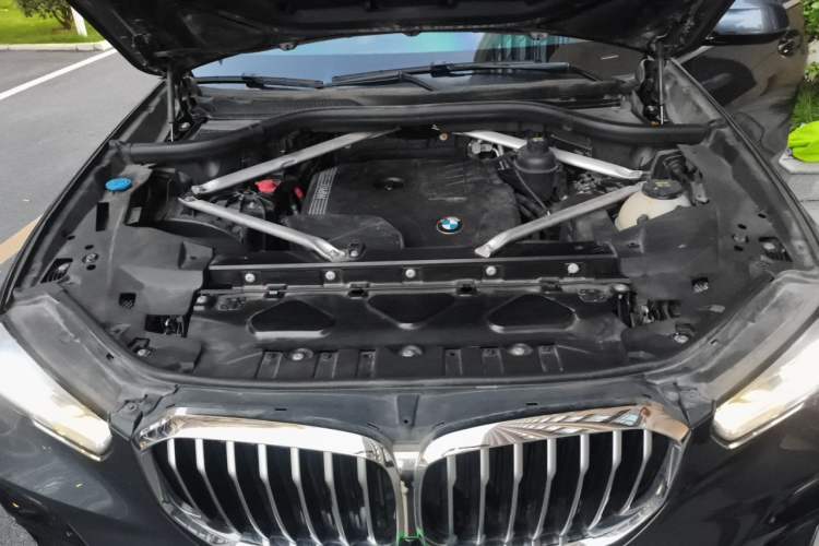 Used BMW X5 2021 xDrive30i M Sport Package Engine Bay