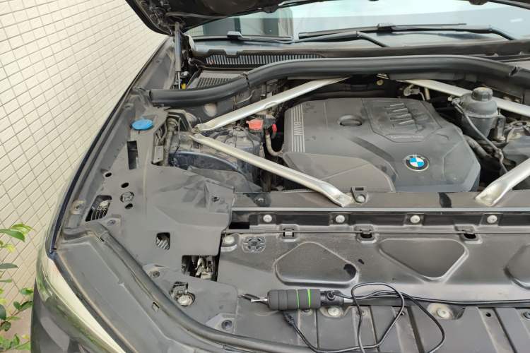 Used BMW X5 2021 xDrive30i M Sport Package Engine Bay Right