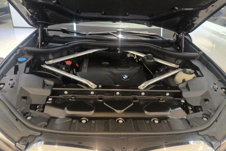 Used BMW X5 2021 xDrive30i M Sport Package Engine Bay