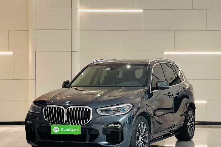 Used BMW X5 2021 xDrive40i M Sport Package Exterior 1