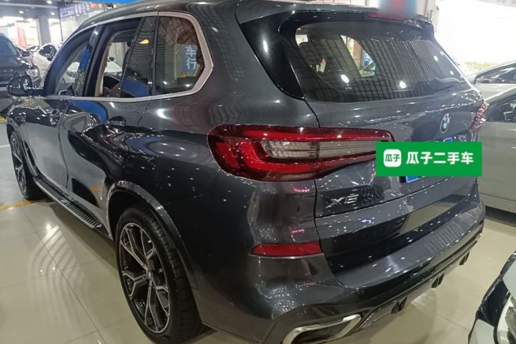 Used BMW X5 2021 xDrive40i Luxury Model with M Sport Package Exterior 2