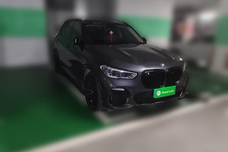 Used BMW X5 2021 xDrive40i M Sport Package Front Right 45 Deg