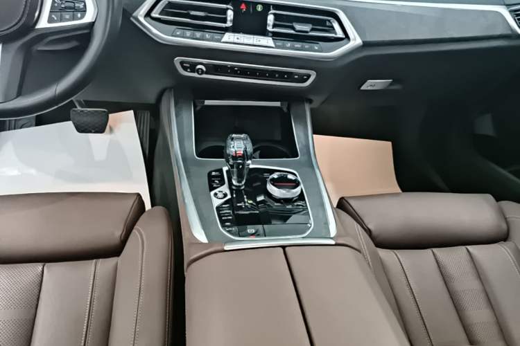 Used BMW X5 2021 Restyled xDrive30i M Sport Package Gear Lever