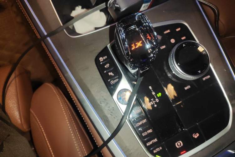 Used BMW X5 2021 Restyled xDrive40i Luxury Version M Sport Package Gear Lever