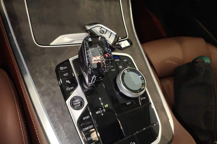 Used BMW X5 2021 Restyled xDrive40i M Sport Package Gear Lever