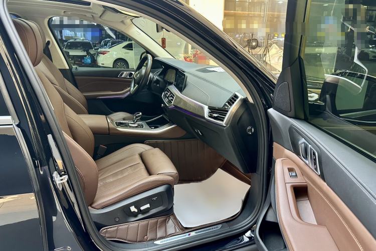 Used BMW X5 2021 xDrive30i M Sport Package Interior 10