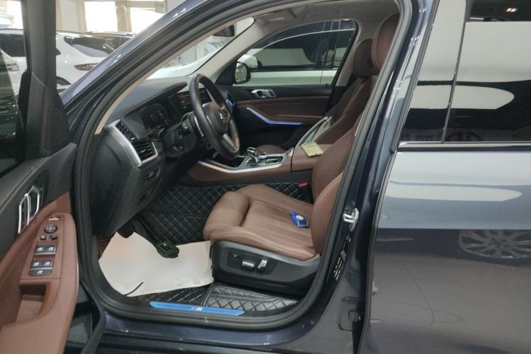 Used BMW X5 2021 xDrive30i M Sport Package Left Front Seat