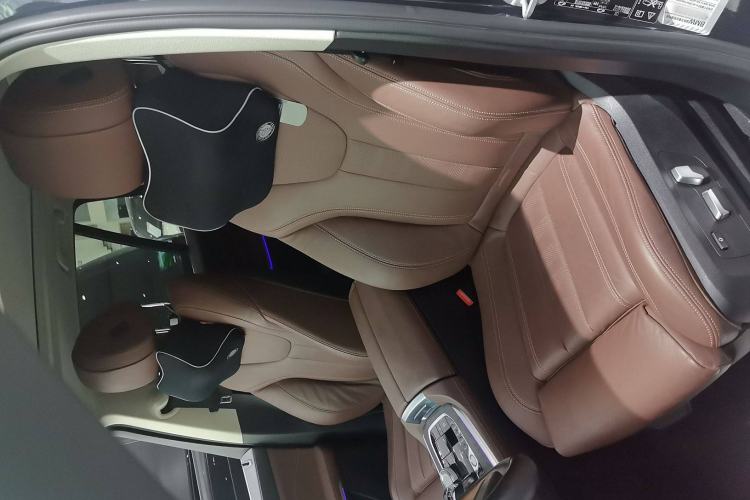 Used BMW X5 2021 xDrive40i M Sport Package Left Front Seat