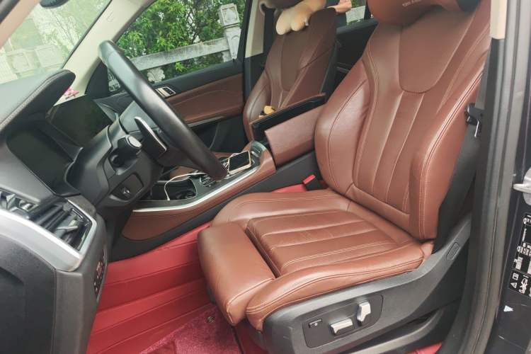 Used BMW X5 2021 xDrive30i M Sport Package Left Front Seat