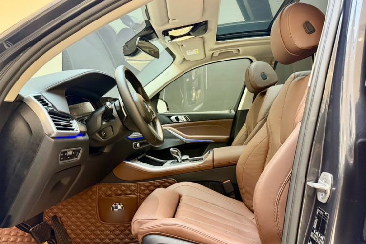 Used BMW X5 2021 Restyled xDrive40i M Sport Package Left Front Seat