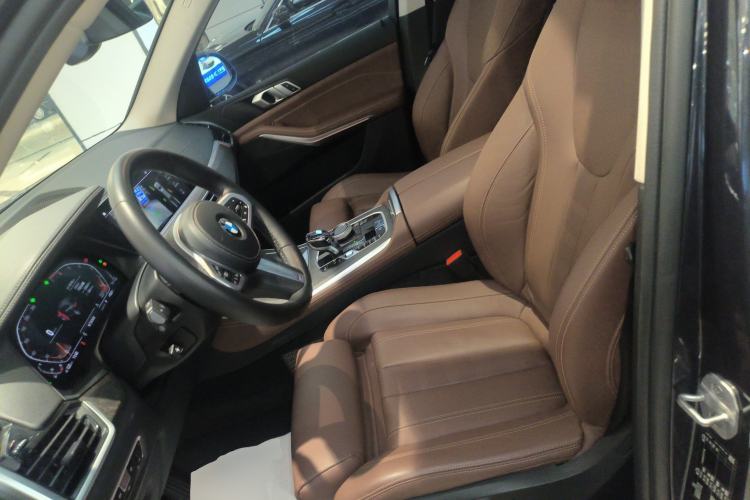 Used BMW X5 2021 xDrive30i M Sport Package Left Front Seat