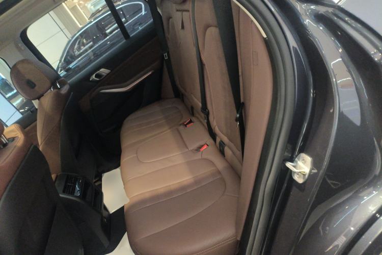 Used BMW X5 2021 xDrive30i M Sport Package Left Rear Seat
